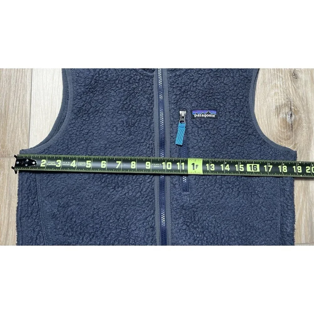 Patagonia Retro Pile Fleece Zip Up Gray Vest - Women Size Medium - Picture 13 of 14